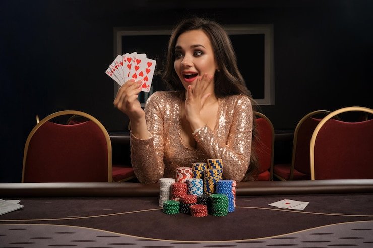 Dealer kasino langsung profit88 memandu sesi baccarat secara real-time untuk pemain Indonesia